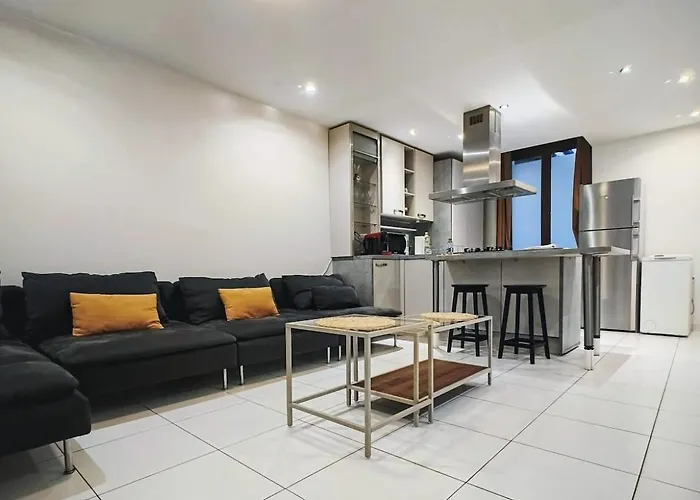 Le Familial Dijonnais - Musee Archeologique * Dijon